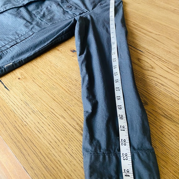 Vuori Ripstop Utility Women’s Large Utility Collared Button Jacket - Picture 11 of 11